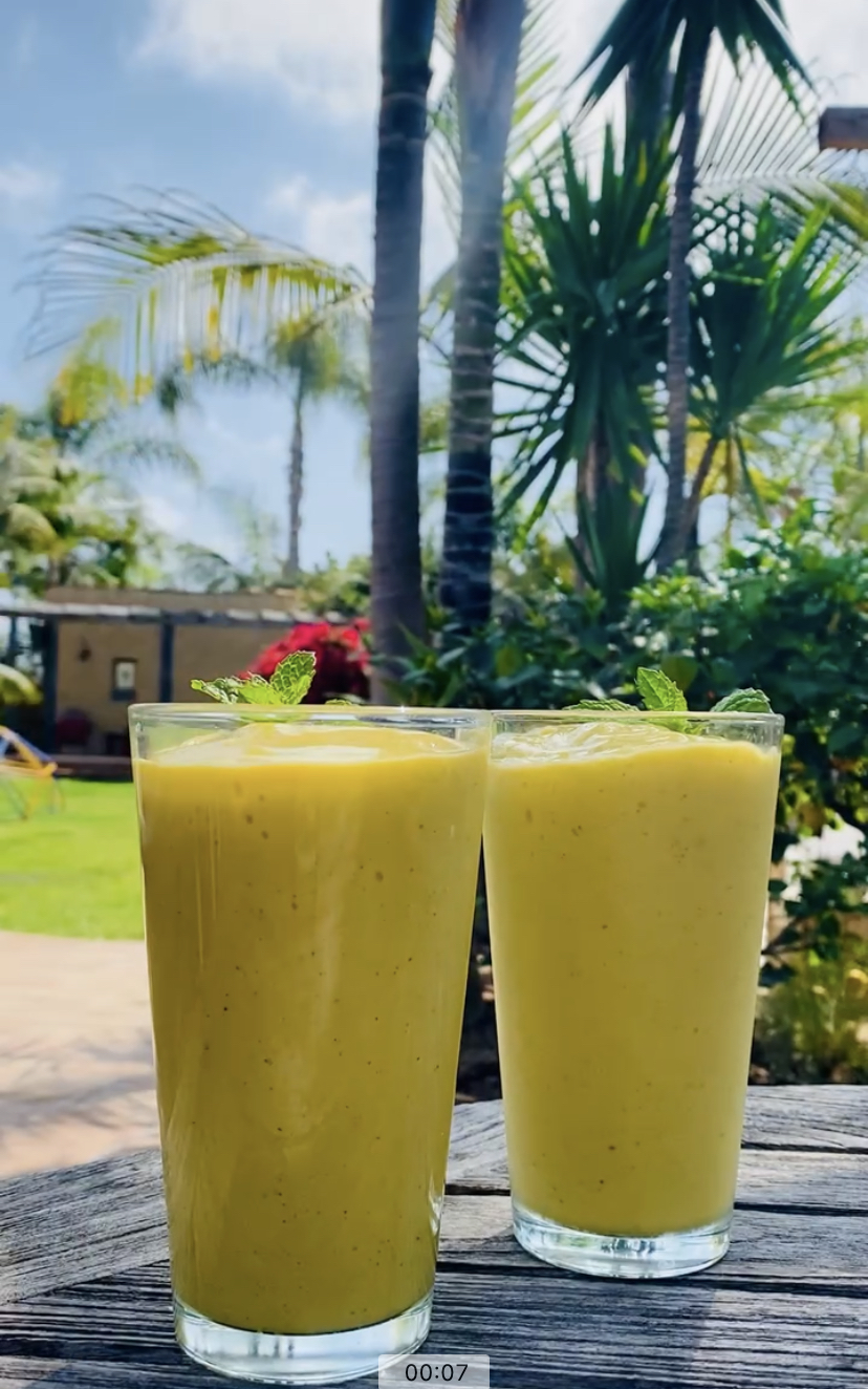 Mango Breakfast Smoothie