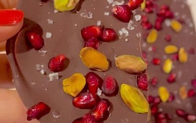 Holiday Antioxidant Chocolate Bark